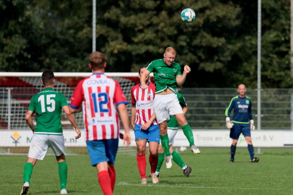 Groen-witten boeken ruime zege op 4e klasser DwO’15