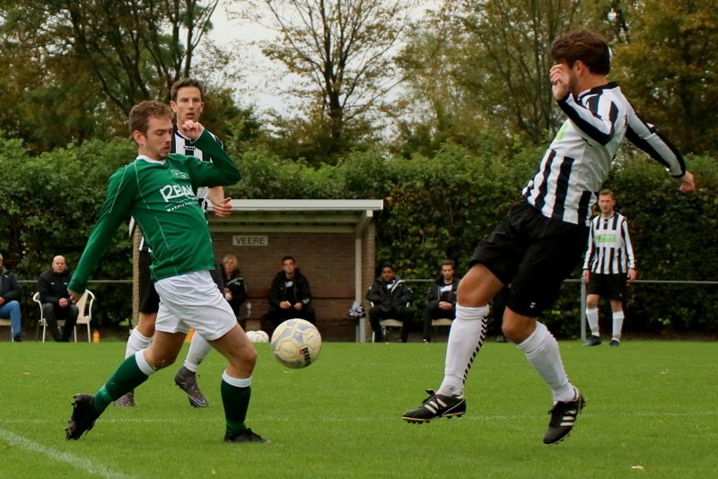 In Veere boeken groen-witten eerste uitoverwinning