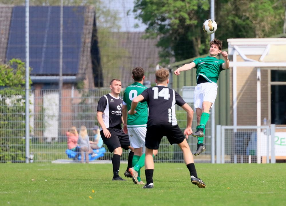 Groen-witten pakken de volle buit tegen Nieuwdorp