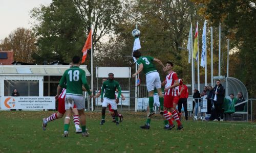 Groen-witten tonen veerkracht en verslaan Sluis na boeiend gevecht