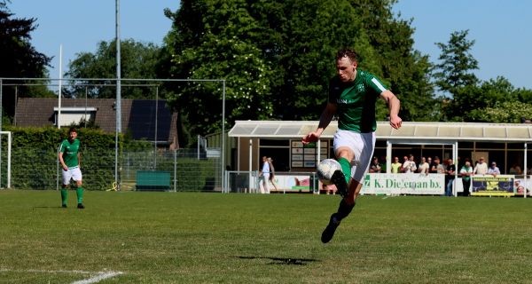 Groen-witten na winst op DwO’15 zeker van nacompetitie