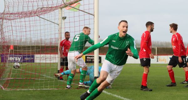 Groen-witten stelen overwinning op bezoek bij Ria W.